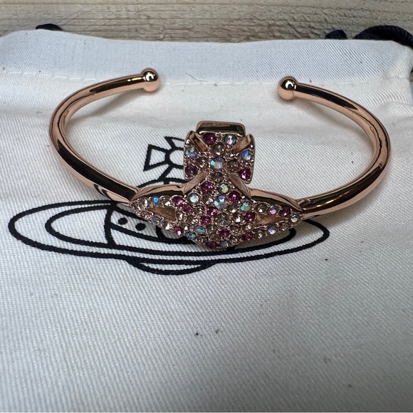 Vivienne Westwood Grace Bas Relief Rose Gold Open Bangle - Picture 4 of 7